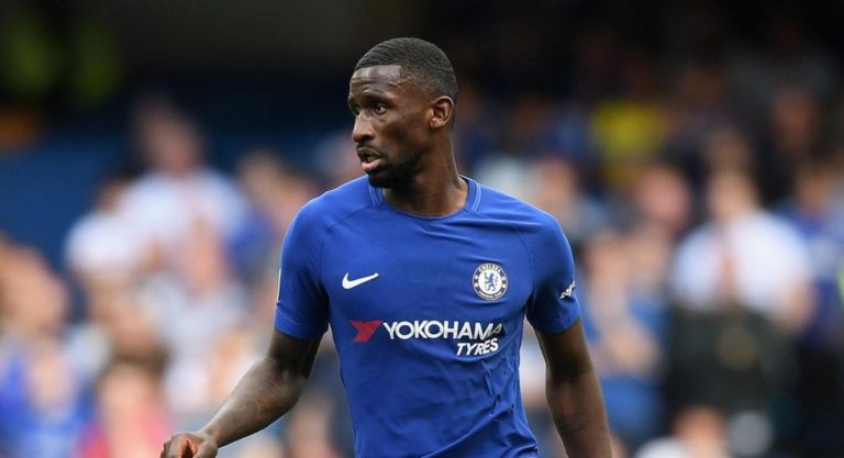 (image) chelsea defender drastically changes his hairstyle – and it looks weird