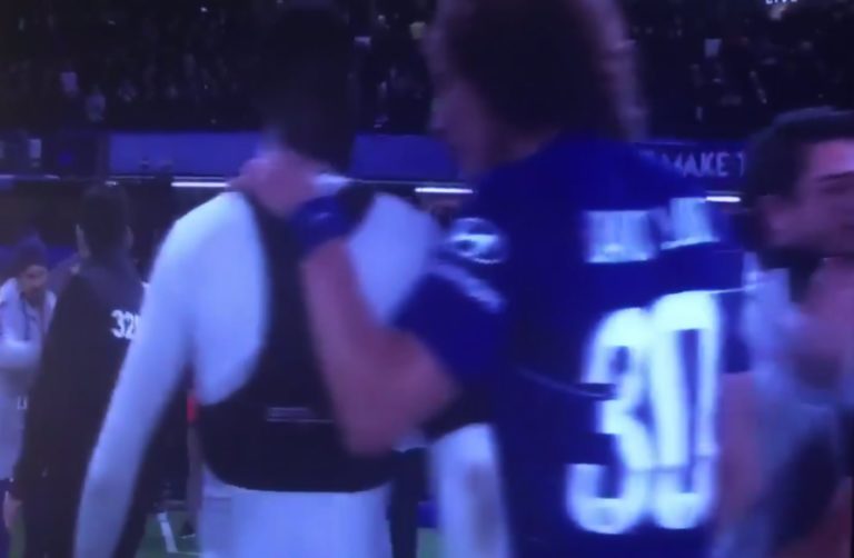 Chelsea fans love what David Luiz did with loanee Fikayo Tomori after own goal