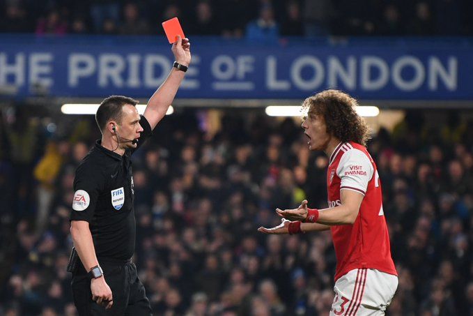 “He can sell the game to Chelsea”- For Arsenal striker admits David Luiz can sell Fa Cup final to Chelsea