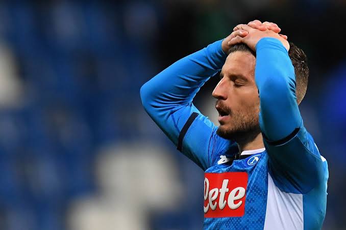 Just In: Napoli rejects first Chelsea bid for Dries Mertens, but ask additional fee