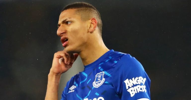 (Photo) Richarlison insults Chelsea player after heavy win