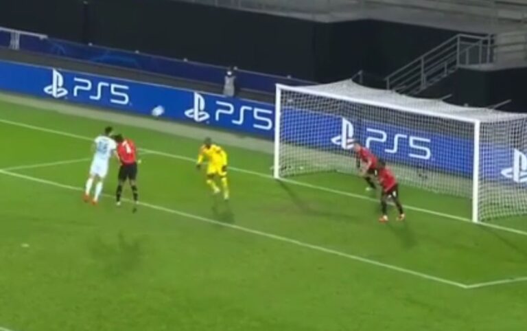 (VIDEO): Watch Olivier Giroud incredible last-minute goal that sends Chelsea to UCL last-16