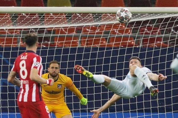 REVEALED: Why Giroud’s goal was given despite being in an offside position