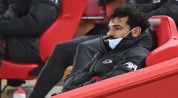 Photo: Big Trouble in Liverpool as Salah’s agent react after Chelsea defence pockets striker at Anfield