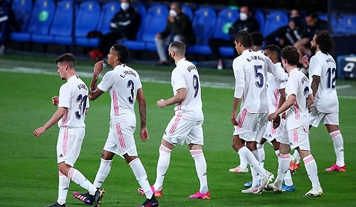 4 Real Madrid players to miss Chelsea clash?, Spanish club to sell £52million player to Chelsea, as Blues could sign free agent Spanish winger this summer