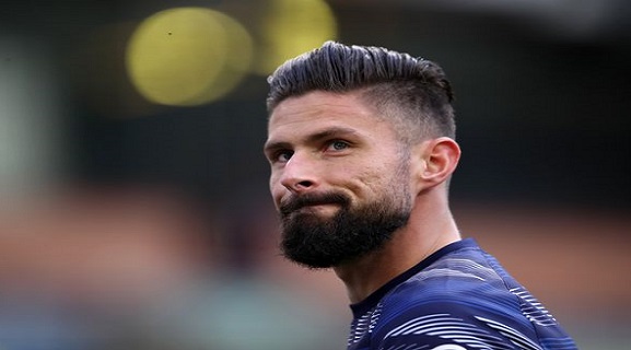 (Images): Giroud’s replacement? As Chelsea fans excited for Incoming prolific centre-forward close to make Chelsea move