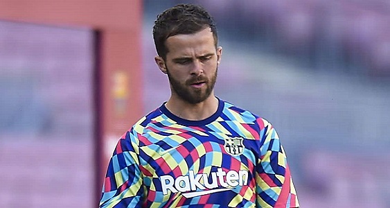 Just in: Pjanic makes decision as Barcelona offer him to join Chelsea for free