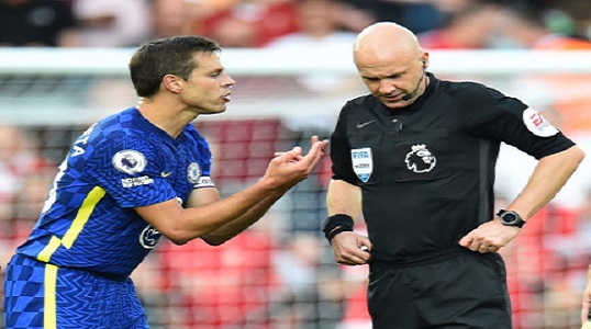 Cesar Azpilicueta finally reveals who advised Anthony Taylor to give Chelsea a red card