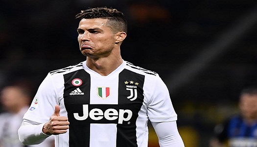Cristiano Ronaldo replacement? As Chelsea star offered to Juventus