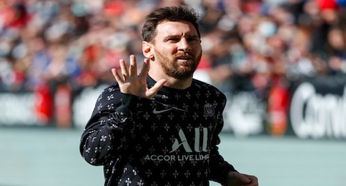 PSG are still lacking behind! Lionel Messi reveals five favourites teams to win the Champions League this season