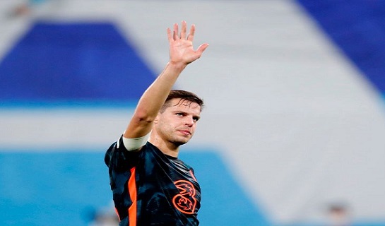 Azpilicueta makes decision as Barcelona and Atletico Madrid interested in signing him