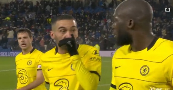 (Video): Watch Ziyech and Lukaku heated discussion at half time in Brighton draw as Tuchel reacted to the heat