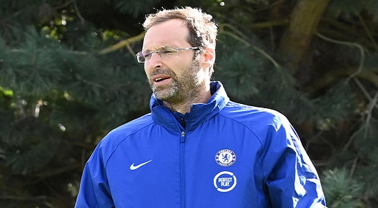  Petr Cech reacted as Chelsea coach leaves club