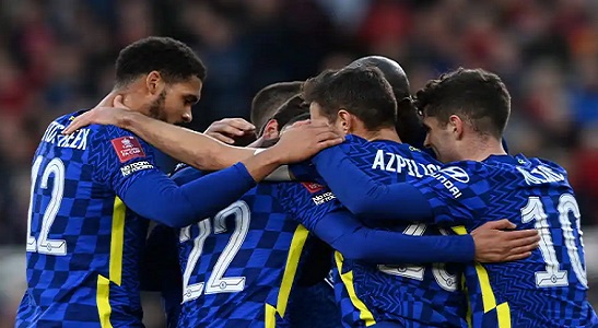 Chelsea star ‘wants to speak to the new Man United manager’ ahead of possible move