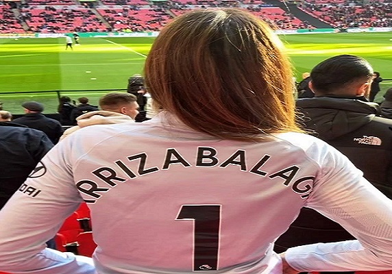 ‘This is very unfair’ – Kepa’s girlfriend sends strong message to Chelsea fans after Carabao Cup final defeat