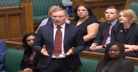 “Trying to avoid being sanctioned? MP slams Roman Abramovich again, after latest Roman decision