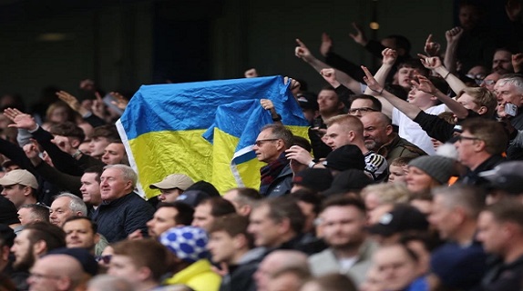 Newcastle fans got a brilliant response from Chelsea fans after mocking Chelsea during the game