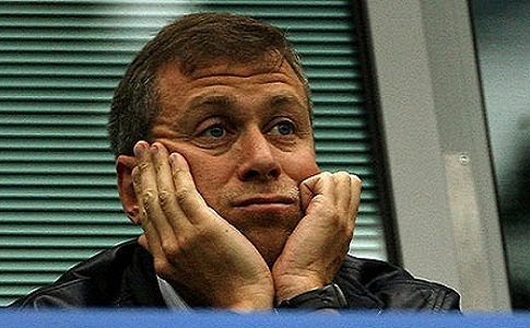 “The sooner it can happen the better” – Former Man City player reveals why he’s happy Roman Abramovich is selling Chelsea