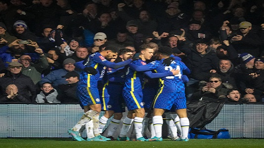 Legendary defender urges club to reunite with Chelsea superstar this summer