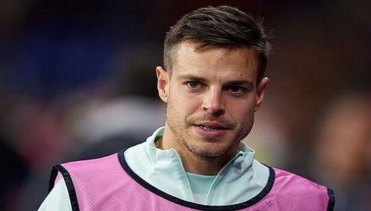 “YESSSS Please sign him, he supports Chelsea” – Blues fans reacted after Chelsea make move to sign Cesar Azpilicueta replacement