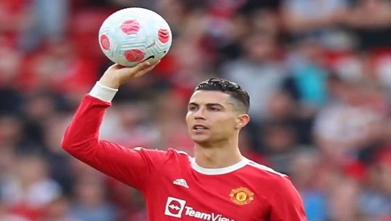 Cristiano Ronaldo finally responds to rumor of him joining Chelsea