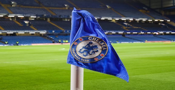 Blues offer 25-year-old a five-year contract as Chelsea eye first summer signing