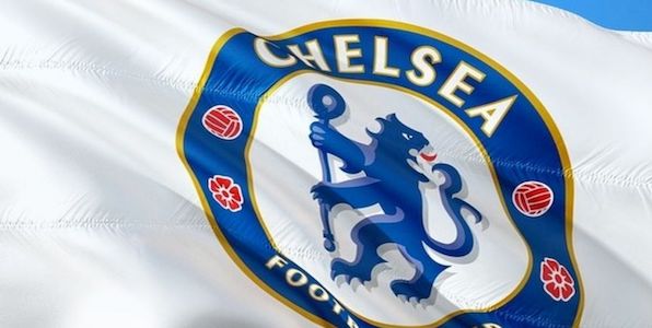 Chelsea‘have been offered’Bundesliga star after midfielder tells board he wants move