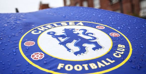 ‘Could offer more than €100m’ – Chelsea NAMES three targets for centre-forward position