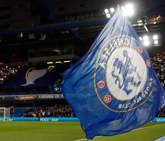 Italians arrive in London to wrap up Chelsea deal for £375k-a-week star
