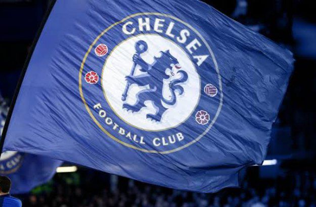 Brilliant star announces duo helped him complete deadline day move