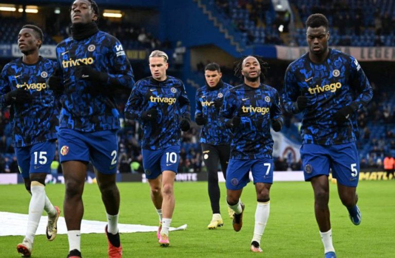 “Bench him for the rest of this season”, “He does nothing for Chelsea” – Pundit wants  Chelsea star out of the club after Wolves defeat