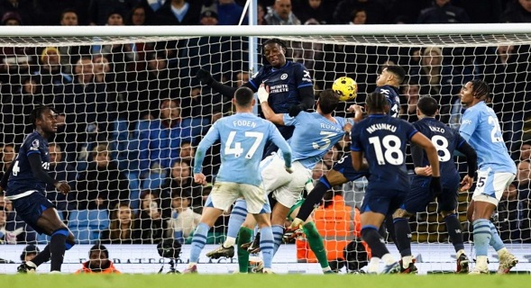 Manchester City star reveals who helped Chelsea avoid defeat at the Etihad