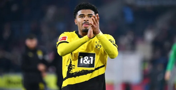 Ian Maatsen and Carney Chukwuemeka react to what £29m Chelsea star did for his country