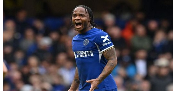 Raheem Sterling makes tough Chelsea decision following Saudi interest