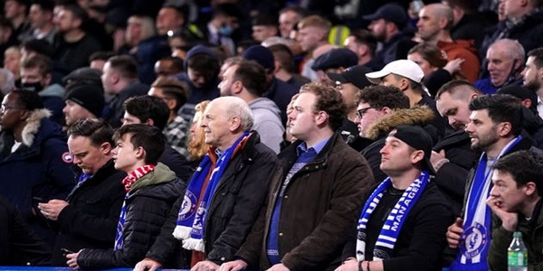 Bring him back home? Fans start petition to get ex-Chelsea manager his job back as thousands have signed it