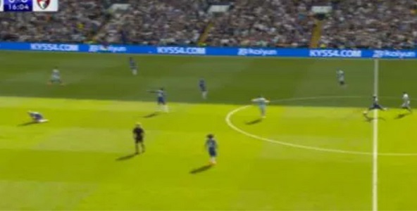(Video):  Moises Caicedo scored an incredible lob goal from the halfway line to give Chelsea the lead