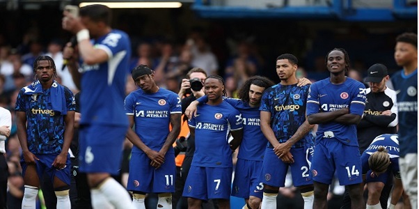 Chelsea duo ready to follow Pochettino after shock sacking