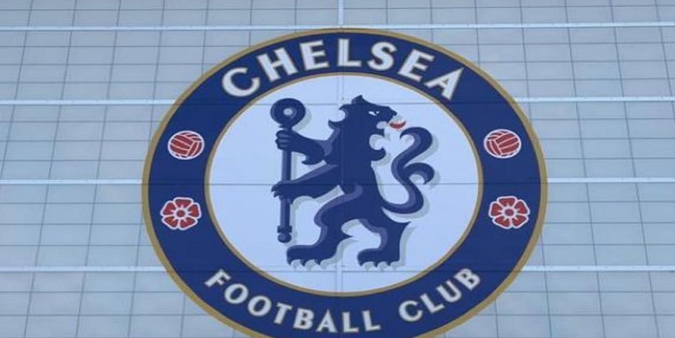 7:30am: Chelsea confirms midfielder deal as Frenchman opens door to Chelsea move